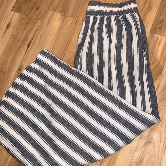 Clothes - Picture 10 of 16